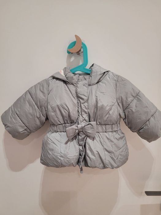 Продам куртки на девочку