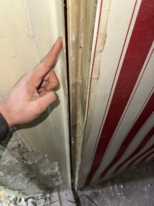 Temir eshik qalin sotiladi 400.000