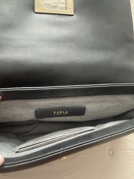 Дамска чанта Furla естествена кожа в нежно синьо и цвят праскова