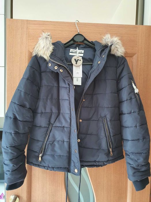 Vand geaca bleumarin noua, mar. L