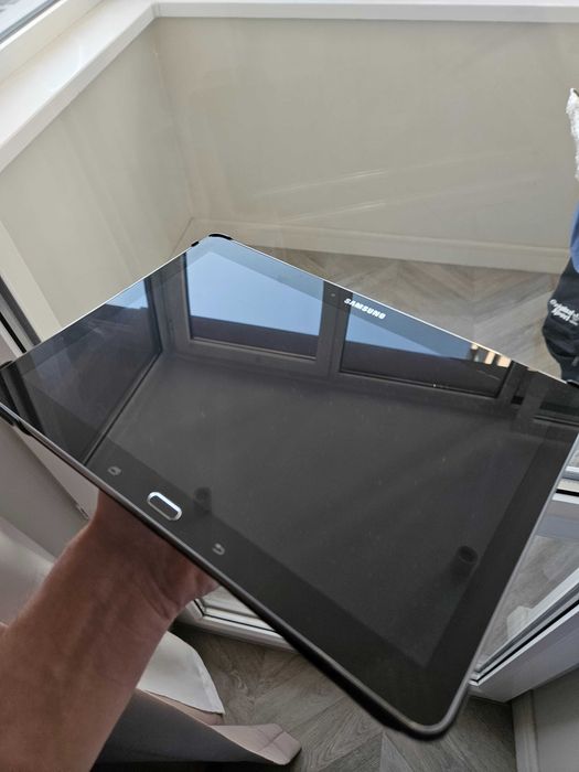 Планшет Samsung Galaxy Tab Pro 10.1 SM-T525