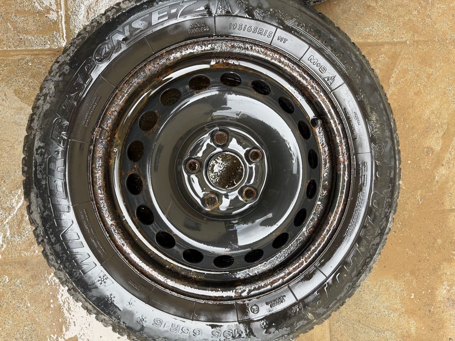 Jante tabla 195/65 R15 cu tot cu cauciucuri