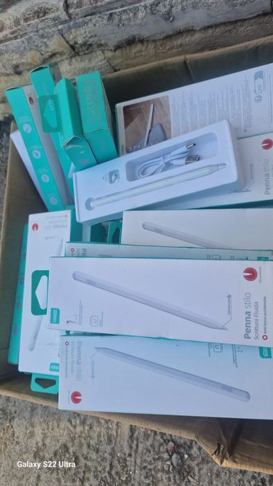 Lichidare de stoc picsuri tablete cu 3 capuri rezerva si cablu 30 lei angro si 40lei buc