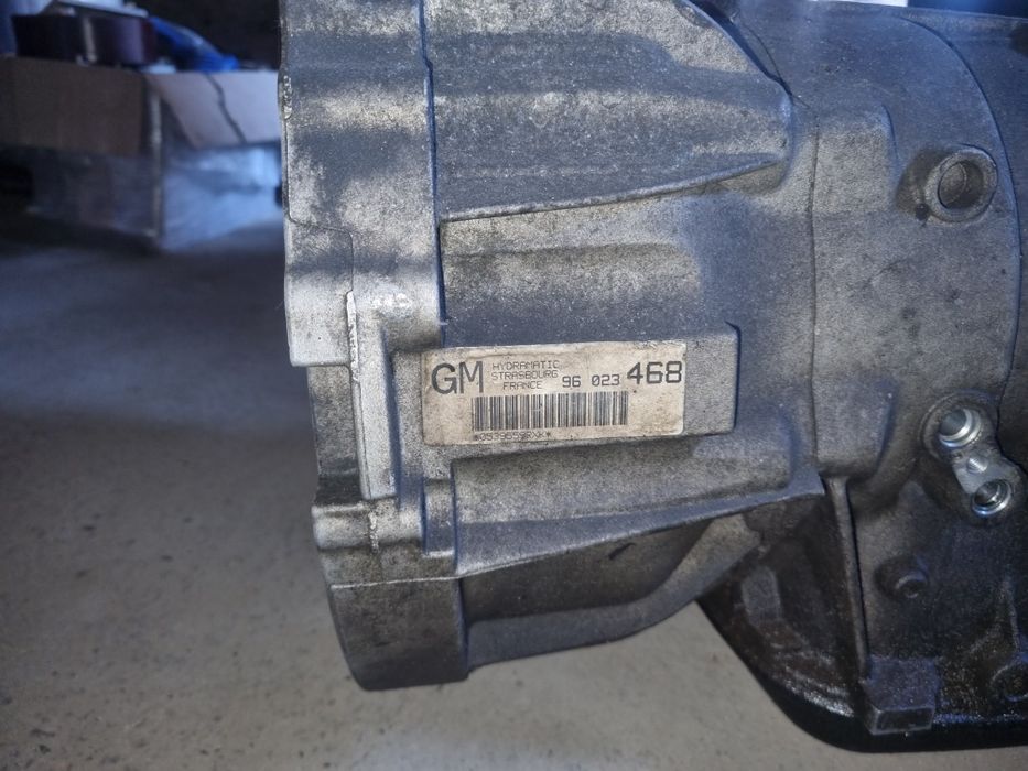 Сотилади бмв каропка