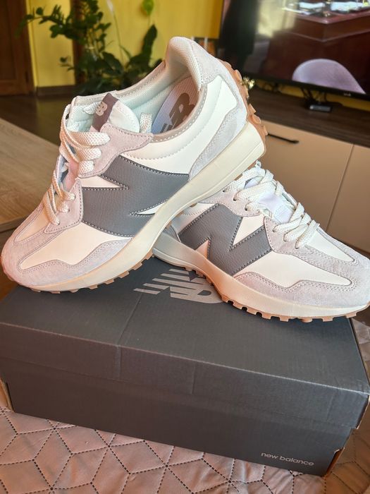 Маратонки new balance 327
