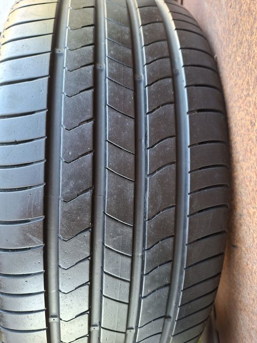 Продам шины 235/45/18  кумхо экстра