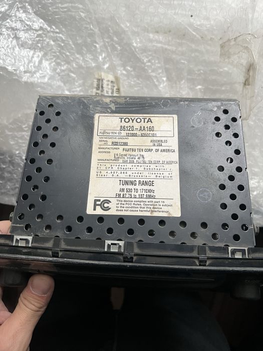 Продам магнитофон на камри 30/35