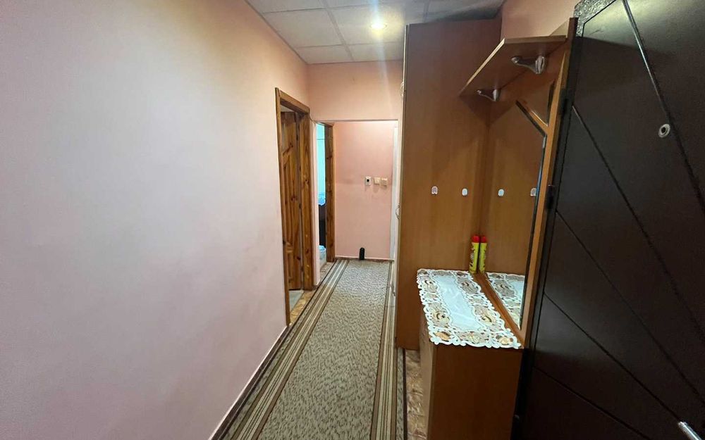 Продава се Тристаен апартамент в Търговище, Център - 68 кв.м за 1013 €/кв.м - Снимка #5
