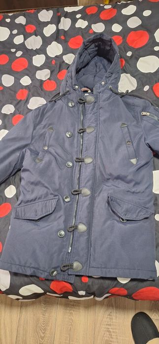 Vand geaca de iarna!