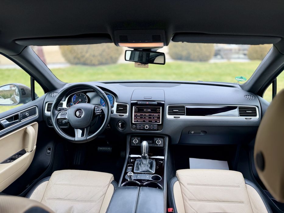 VW Touareg Exclusive 2014 3.0 DIESEL  245 CP - ACC side-line Asist TOP