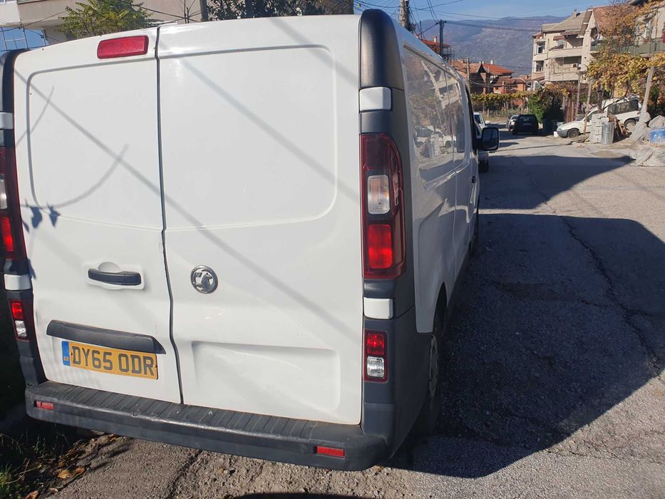 Opel vivaro PRODADEN !!!