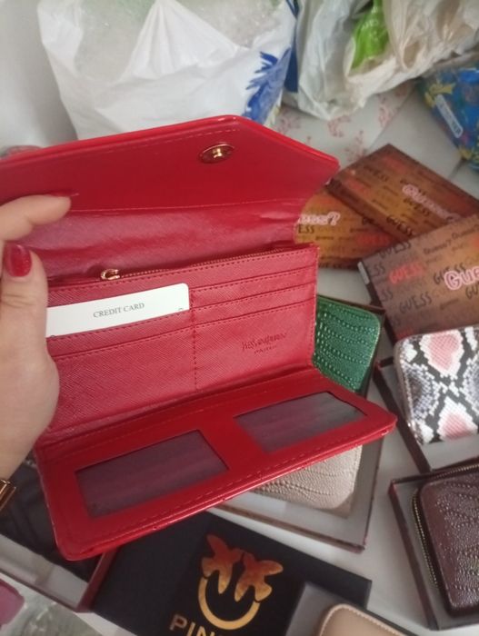 Vând portofel mare și mic nou cu cutie