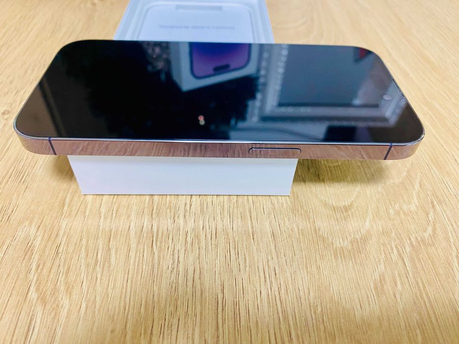 Apple iPhone 14 Pro, 256GB, 6GB RAM, 5G, Deep Purple