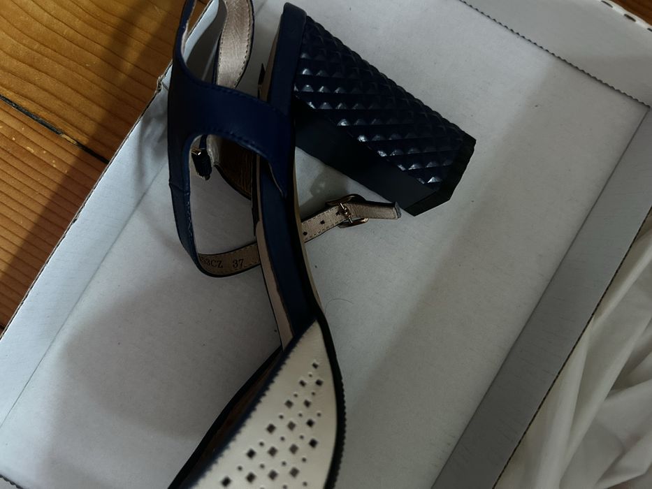 Обувки Fabiano 37