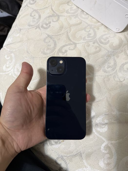 Iphone 13  в хорошем состоянии