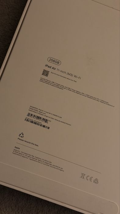 Ipad air 11” 256 purple