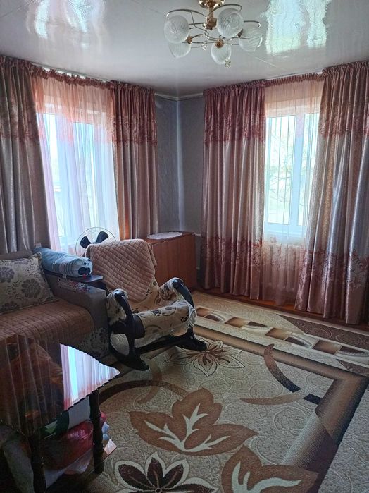 Продам ковер - палас размером 3×4м. хорошего  качества