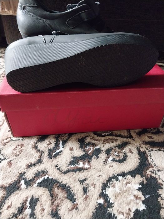 Туфли женские  .