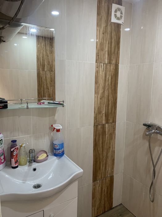 Продава се Тристаен апартамент в Шумен, Херсон - 65 кв.м за 1726 €/кв.м - Снимка #3