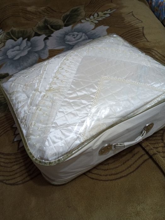 Покрывало, постельное белье