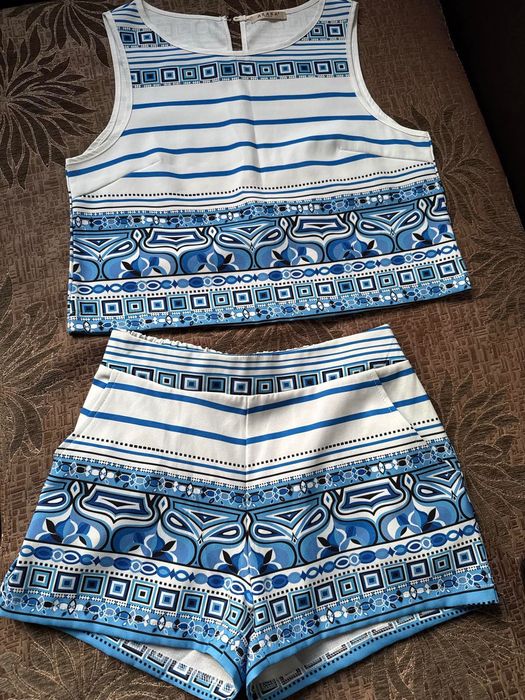 Луксозен Марков Сет Потниче и къси панталонки Paris France Стил &Класа