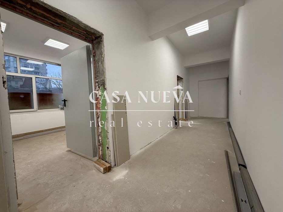 Дава се под наем Офис в Перник, Център - 118 кв.м за 1176.57 € - Снимка #5