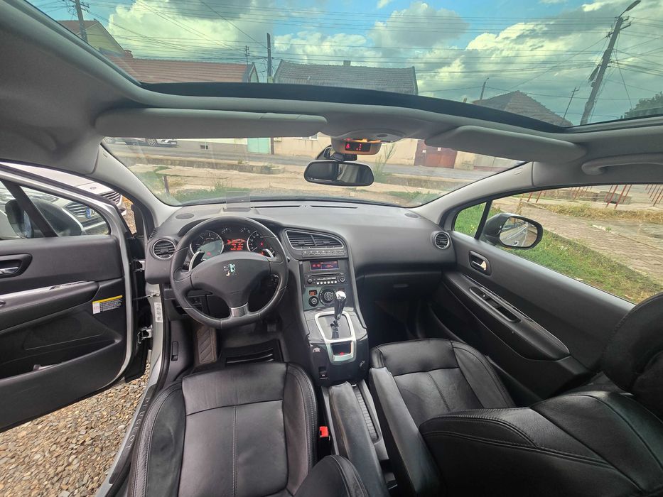 PEUGEOT 5008 2011 — imagine 5