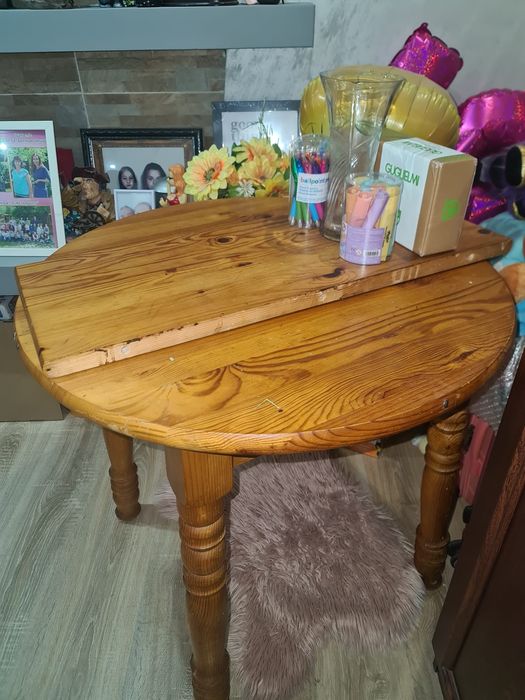 Маса от масив за хранене разтегателна