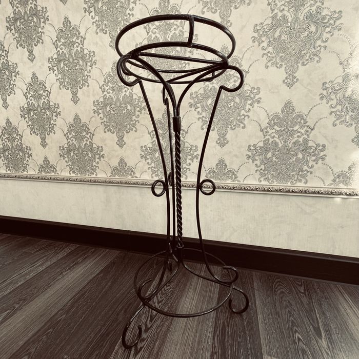 Подставка для цветов