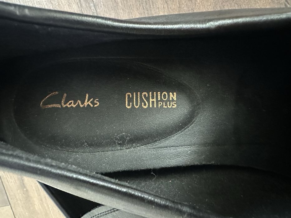 Clarcks piele, noi