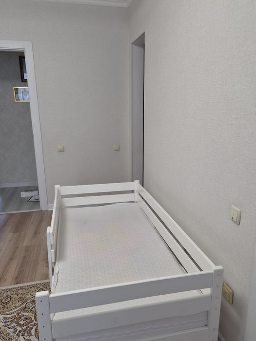 Детская кровать с матрасом