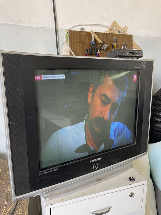 Телевизор Samsung