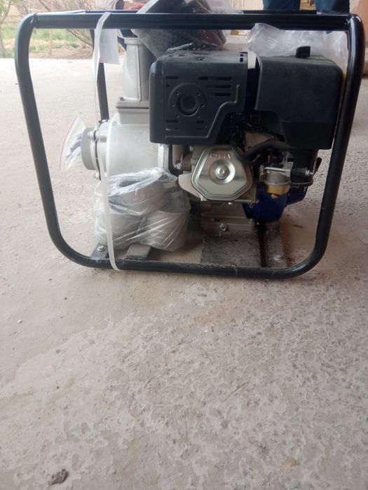 100 talik suv chiqaradigan pompa