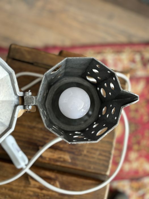 Lampa Machineta Moka Pot