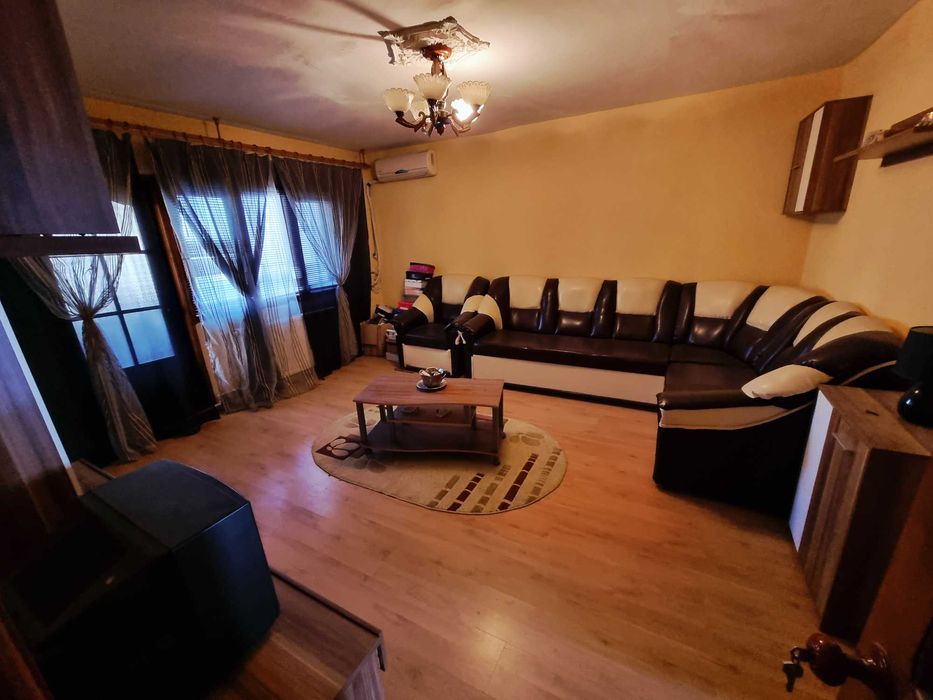 Ocazie! 2 camere 75 mp, etaj 2 + boxă – Râmnicu Sărat