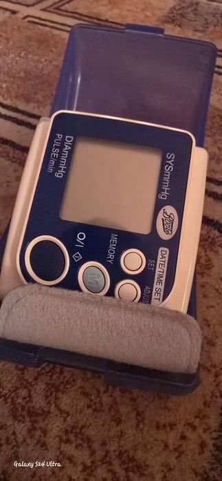 Тонометр кистевой