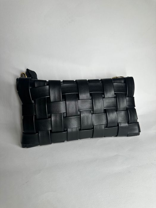 Черна дамска чант тип клъч