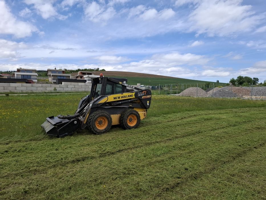 Услуги с мини багер и бобкат(самосвал)