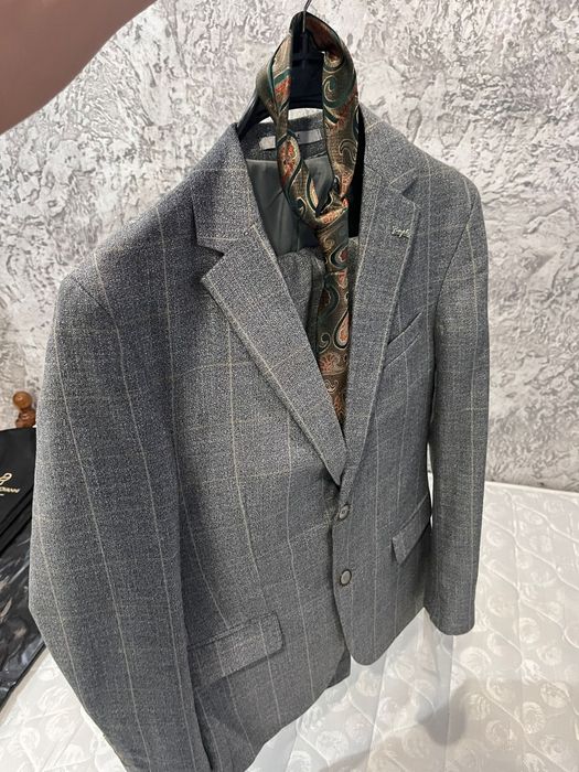 Продам костюм, тройку