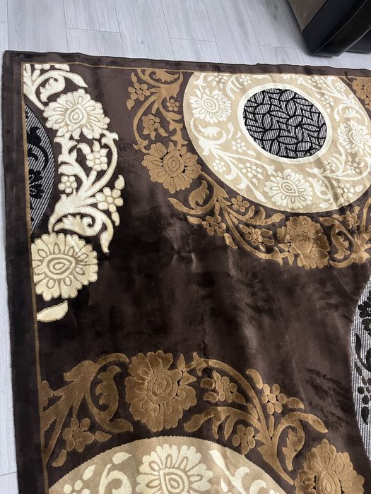 Продам ковры 2,5х3,5. Пр-во Турция