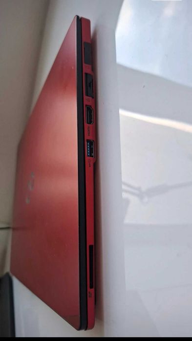 Laptop Fujitsu U904 - utilizat
