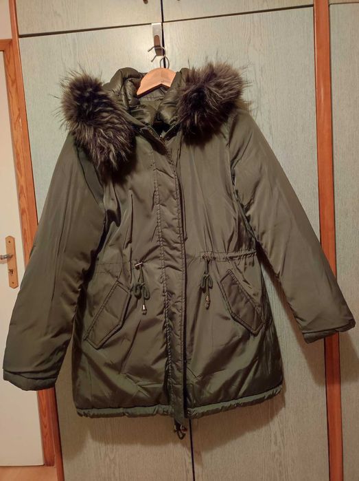 Зимно дамско яке.