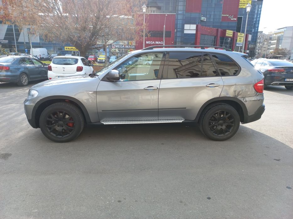 Ușa stanga/dreapta BMW x5 e70