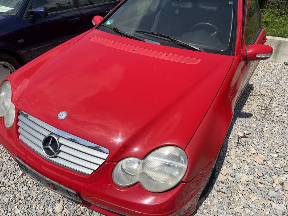 Mercedes c220 купе