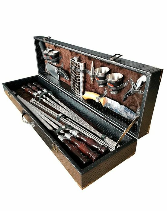 Шашлычный набор с шампурами-подарочный