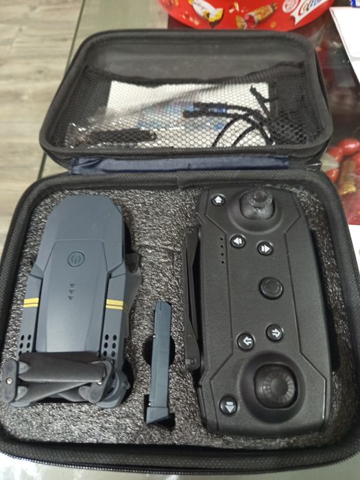 Сгъваем дрон с 2.4 GHZ