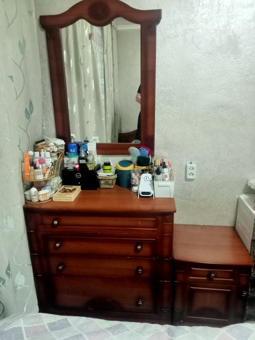 Продам спальний гарнитур