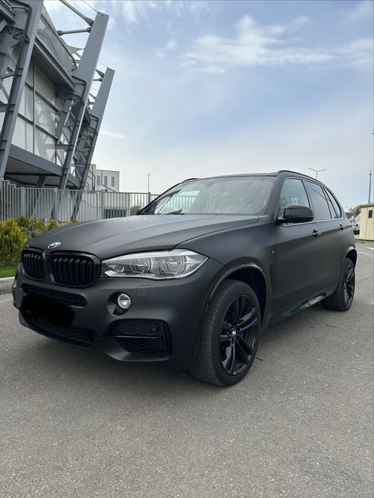 De vanzare BMW X5  M50d