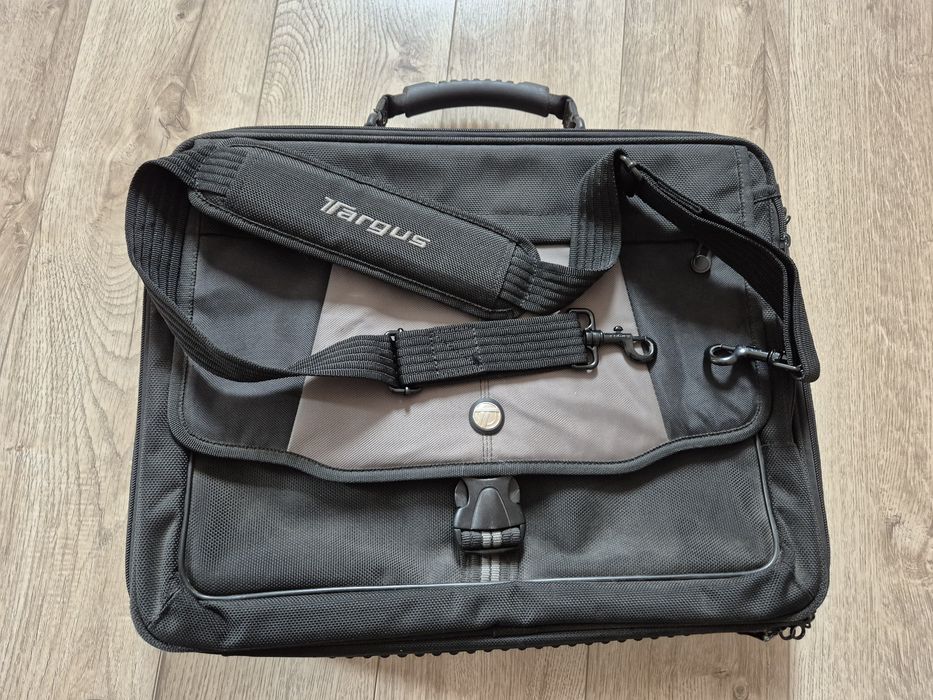 Geanta Laptop Targus
