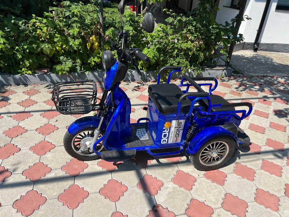 Vand Triciclu Sinoe PRO -produs nou , nouț 5km la bord pentru test